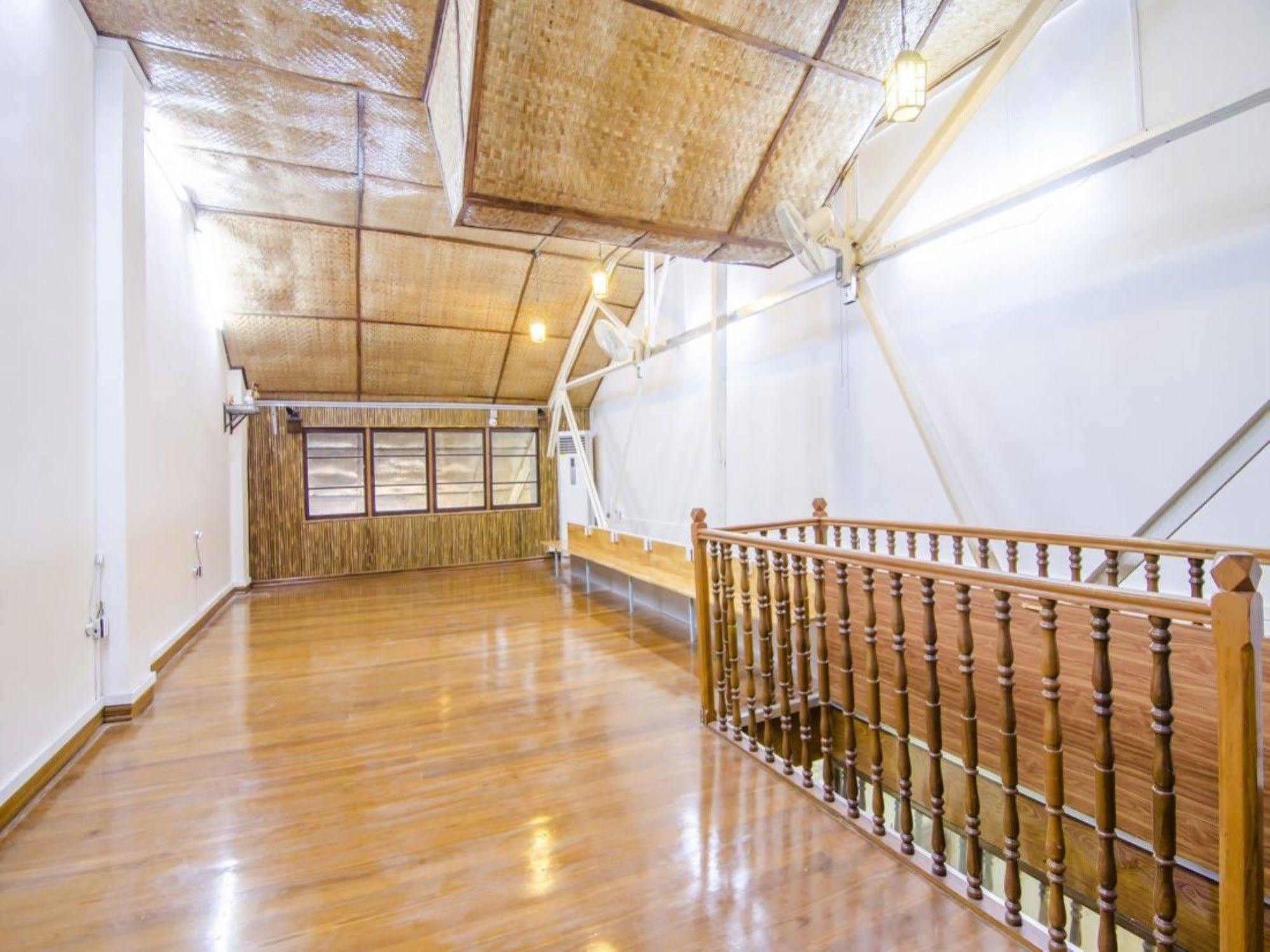 Min Galar Par Hostel Yangon Dış mekan fotoğraf