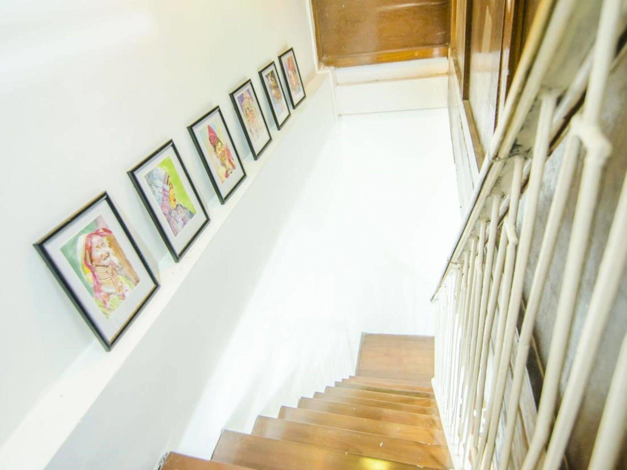 Min Galar Par Hostel Yangon Dış mekan fotoğraf